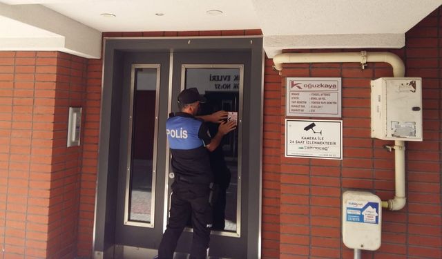 Eskişehir'de polis vatandaşı bilgilendirdi