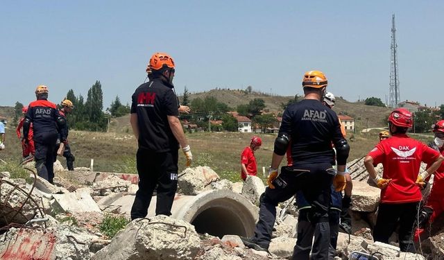 Eskişehir'de deprem tatbikatı yapıldı