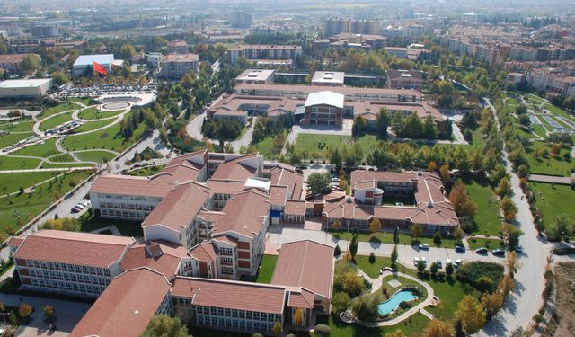 Anadolu Üniversitesi, eğitim ve araştırma kapasitesini artırıyor