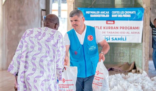 TDV’den Fildişi Sahili'nde 300 bin muhtaç aileye yardım