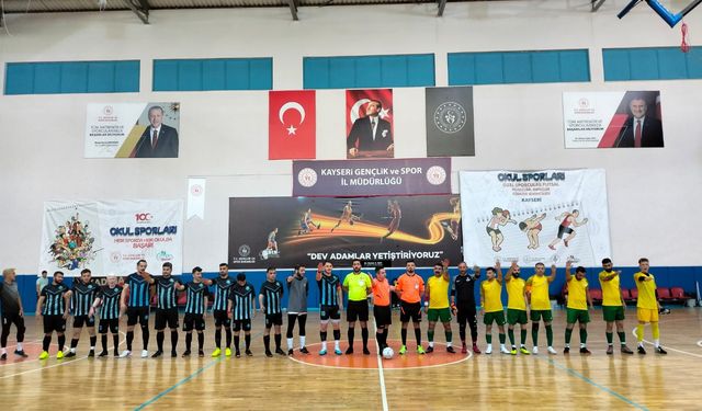 B2-B3 Futsal 1. Lig 2. Etap maçları oynanıyor