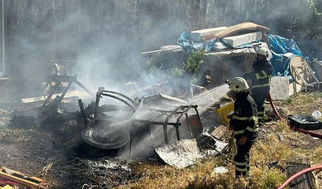 Komşuda korkutan yangın: Ekipler müdahale etti