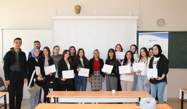 Rehberlik ve Psikolojik Danışmanlık Bölümü öğrencilerine İş Kulübü Eğitimi düzenlendi