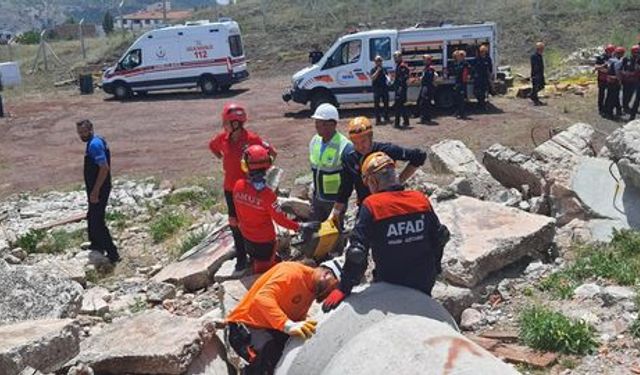 Saha uzantılı masa başı deprem tatbikatı düzenlendi