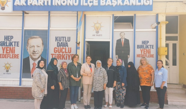 AK Parti Eskişehir İl Kadın Kolları İnönü'de değerlendirme toplantısı yaptı