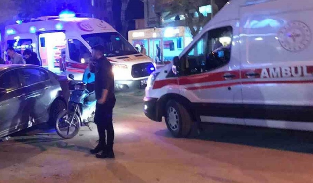 Komşuda meydana gelen trafik kazasında hem yaya hem de motosiklet sürücüsü yaralandı