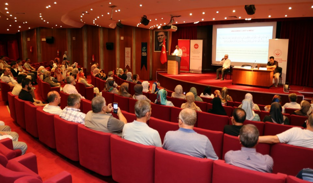 'Bir Yetime Aile Olmak' adlı panel gerçekleştirildi