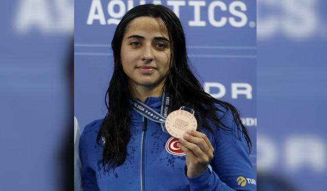 Milli yüzücü Deniz Ertan, Avrupa Şampiyonası’nda finale yükseldi