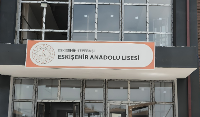 Eskişehir Anadolu Lisesi'nde kazanan veliler!