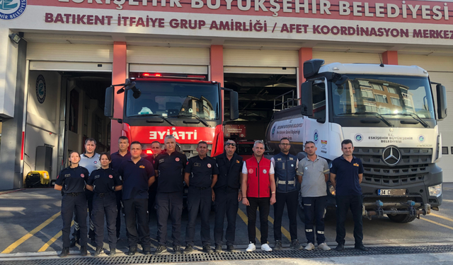 Eskişehir'den Denizli'ye giden itfaiye ekibi kente döndü