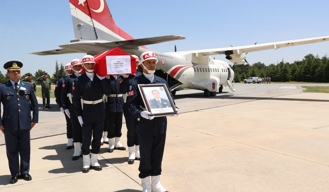 Hava Pilot Albay Gökhan Özen'in naaşı Eskişehir'e ulaştı