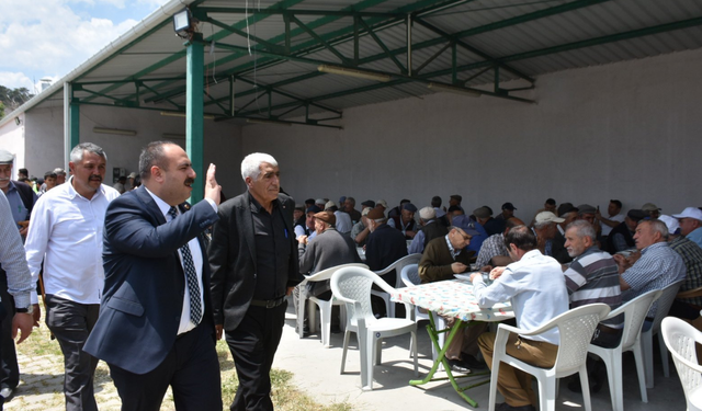 Başkan Hamamcı Dereyalak Mahallesi’nde yapılan yağmur duasına katıldı