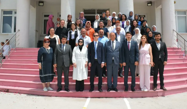 Kaymakam Çolak 'Hayat Boyu Öğrenme Şenlikleri'ne katıldı