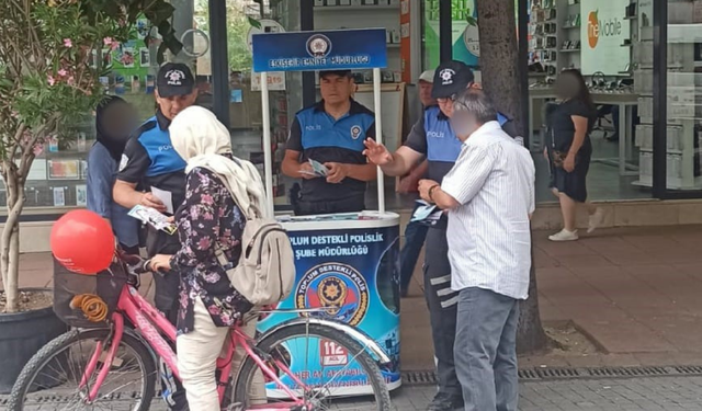 Eskişehir'de polis ekipleri vatandaşları hırsızlık ve dolandırıcılığa karşı uyardı