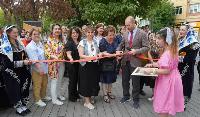 Odunpazarı Halk Eğitim Merkezi'nden Yediler Parkı'nda renkli açılış