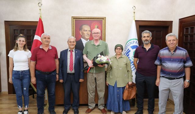 Bolu Mengen Gökçesu Belediye Başkanı'ndan Kazım Kurt'a ziyaret