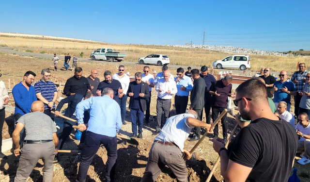 MHP MYK üyesi Doç. Dr. Alp Yıldız'ın annesi Eskişehir'de toprağa verildi