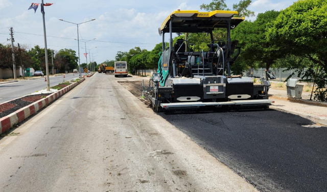 Alpu'da yol bakım ve onarım çalışmaları devam ediyor