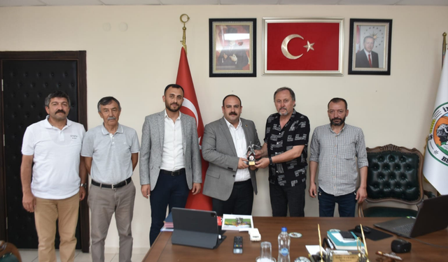 Eskişehir Amatör Spor Kulüpleri Federasyonu'ndan Başkan Hamamcı'ya ziyaret