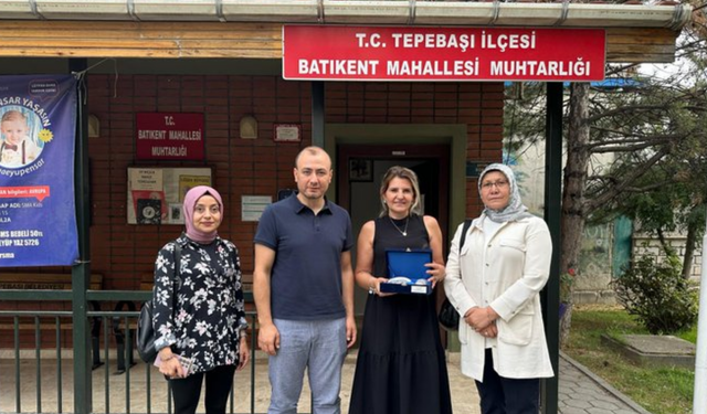 AK Parti Tepebaşı İlçe Kadın Kolları Başkanı'ndan Muhtar Can'a ziyaret