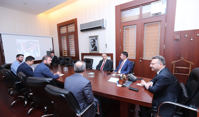 Eskişehir Anadolu Lisesi hizmet binası ile ilgili değerlendirme toplantısı yapıldı