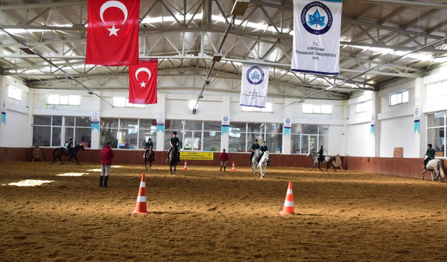 ESOGÜ'de temel binicilik eğitimleri başlıyor