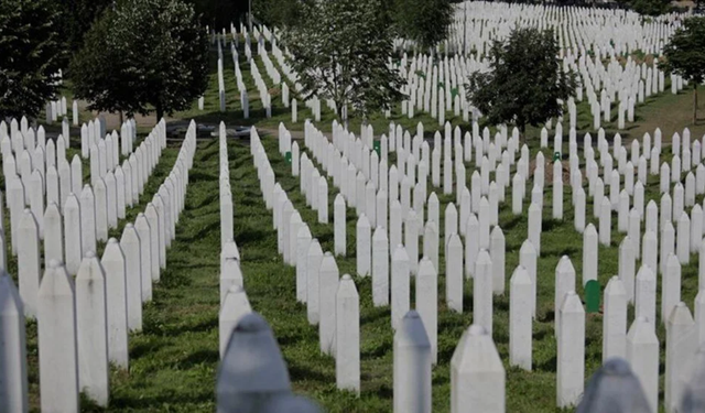 Türk Sağlık Sen Eskişehir Şubesi'nden Srebrenitsa Katliamı paylaşımı