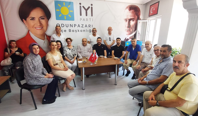 İYİ Parti Eskişehir İl Başkanı Ulucan Aşure Günü etkinliğine katıldı