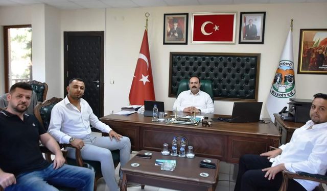 Başkan Hamamcı'ya MHP Eskişehir Teşkilatından ziyaret