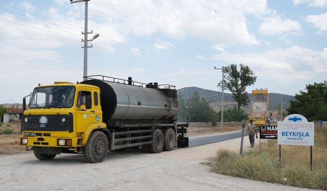 Eskişehir Büyükşehir Belediyesi kırsalda yol bakım çalışmalarını hızlandırdı