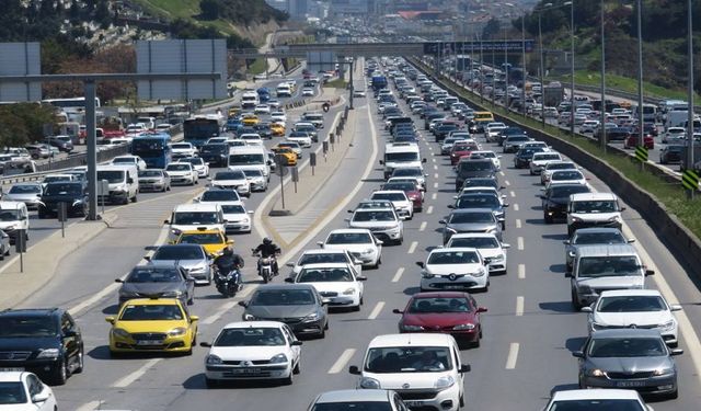 Sürücülere uyarı geldi: Yaptırmayan artık trafiğe çıkamayacak