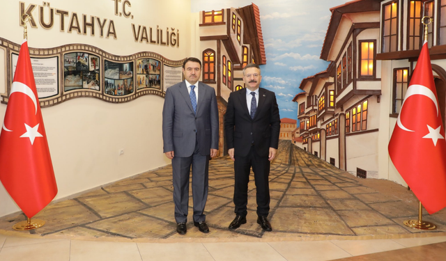 Eskişehir Valisi Hüseyin Aksoy'dan Kütahya Valisi Musa Işın'a ziyaret