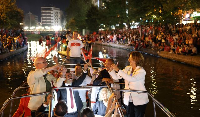 "Bu gece ne kadar güzelsin Eskişehir!”