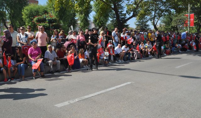 Eskişehir'de Zafer Bayramı coşkuyla kutlandı