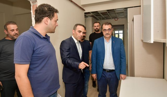 Fatih Dönmez Eskişehir'deki KYK Yurdu inşaatını yerinde inceledi