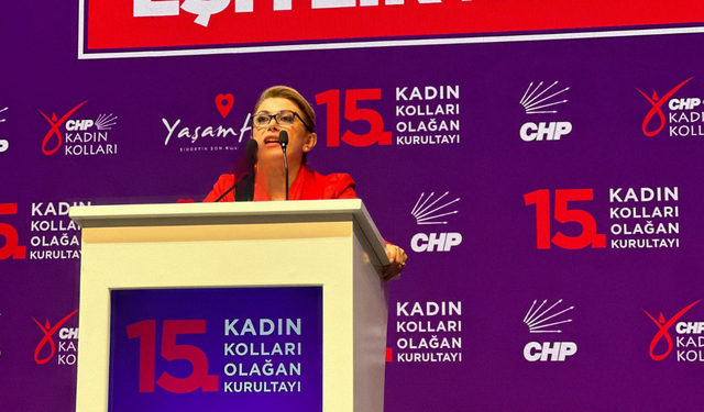 CHP Tepebaşı'ndan yeni kadın kolları başkanına tebrik