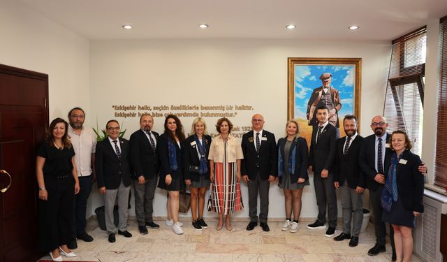 Başkan Ünlüce, Rotary temsilcileri ile bir araya geldi