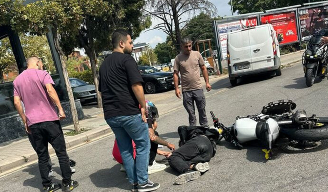 Eskişehir'de minibüs ve motosiklet çarpıştı: 1 yaralı