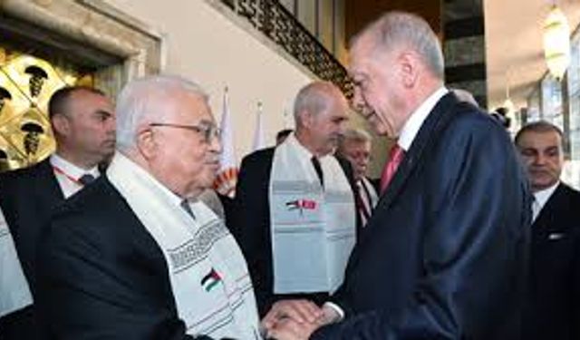 Cumhurbaşkanı Erdoğan Filistin Devlet Başkanı Abbas ile Meclis'te bir araya geldi