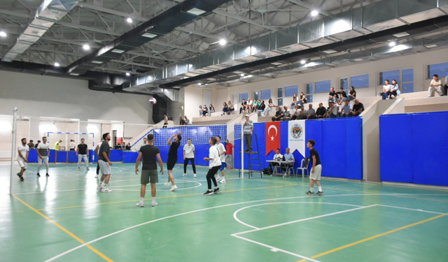 6. Geleneksel Voleybol Turnuvası İnönü'de devam ediyor