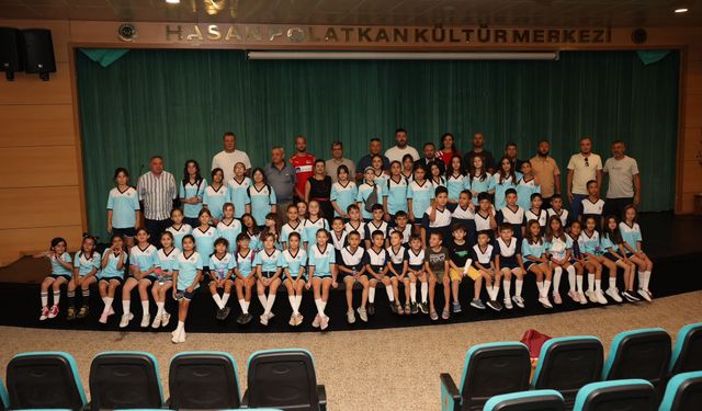 Odunpazarı Belediyesi Yaz Spor Okulları'dan eğitim seminerleri sürüyor