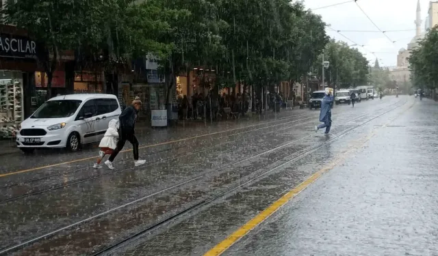 Meteoroloji'den Eskişehir'e uyarı: Bu saatlerde sağanak yağış etkili olacak!