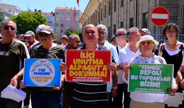 Siyanürlü madene karşı toplanan 8712 imza Eskişehir Valiliği’ne teslim edildi