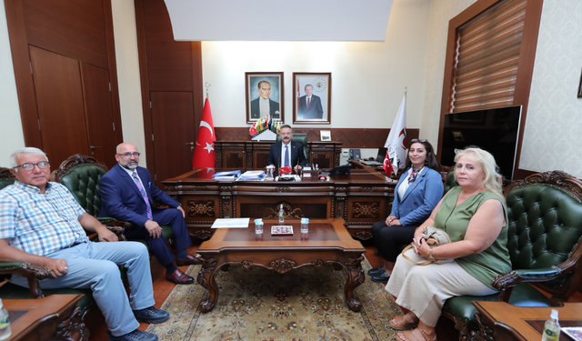 Yenikent Mahallesi Muhtarından Vali Aksoy'a ziyaret