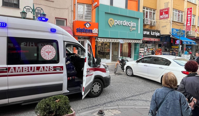 Eskişehir'de sorumsuz sürücü pes dedirtti: Ambulansın geçişine engel oldu!