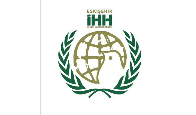 İHH Eskişehir'den yetim evinde kermes