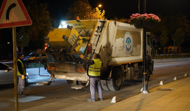 Odunpazarı ve Tepebaşı'ndan Bilecik Belediyesi'ne yardım