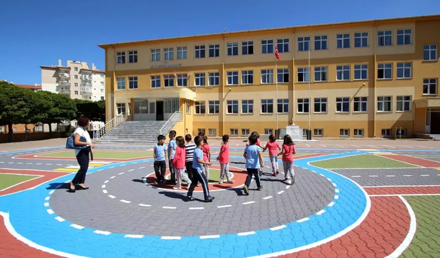 "Yeni eğitim yılında sorunlar çözülmeli, beklentiler karşılanmalı"