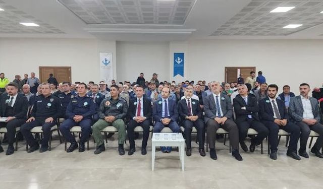 Sivrihisar’da Mevlid-i Nebi ve Din Görevlileri Haftası kapsamında konferans düzenlendi