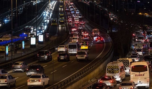 Arabası olan herkes yaptırmak zorunda! Cezası resmen açıklandı